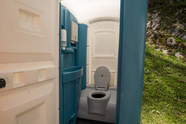 Best Affordable portable toilet rental  in Earlington, KY